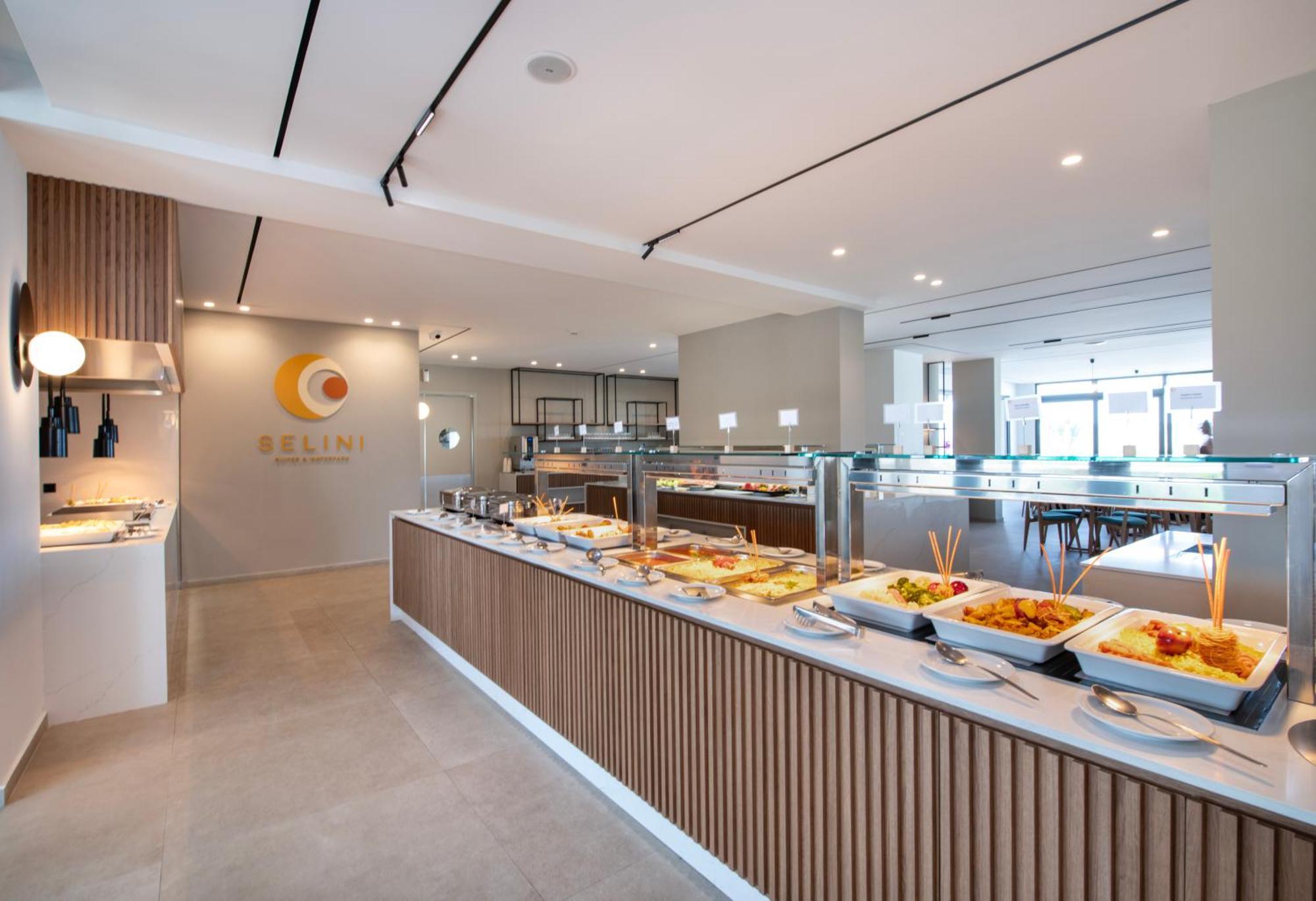 Selini & Waterpark 酒店 4*